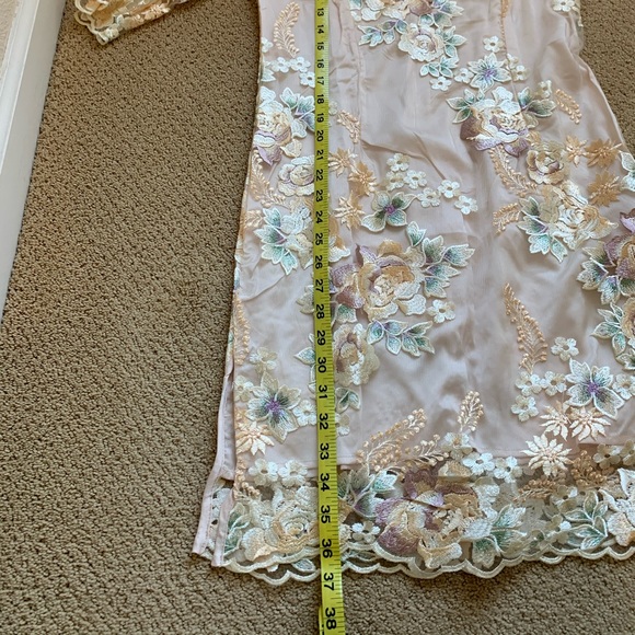 Dress - Picture 6 of 8